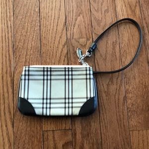 Liz Claiborne beige check wristlet purse